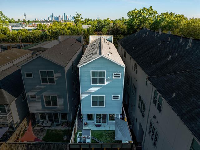 1205 E 28th Street, Houston, TX 77009