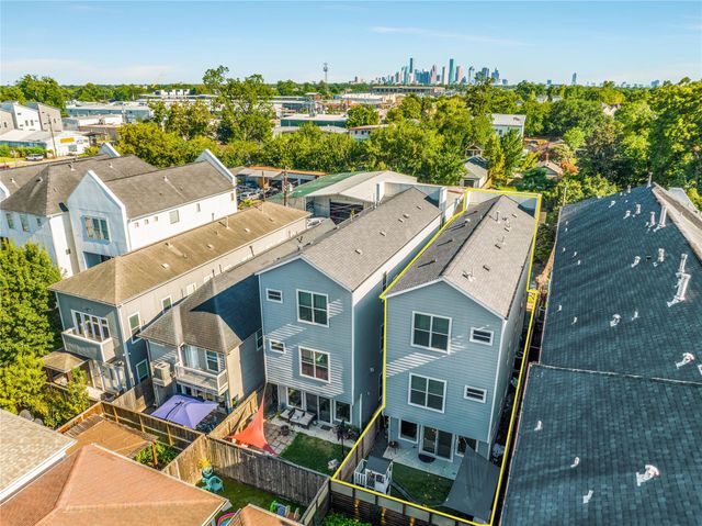 1205 E 28th Street, Houston, TX 77009