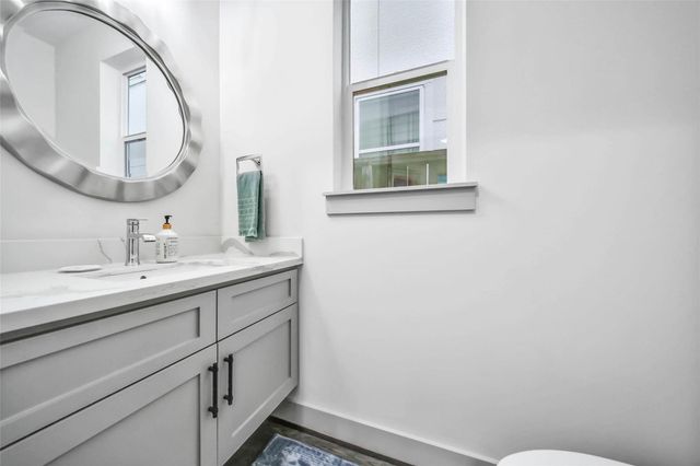 1205 E 28th Street, Houston, TX 77009