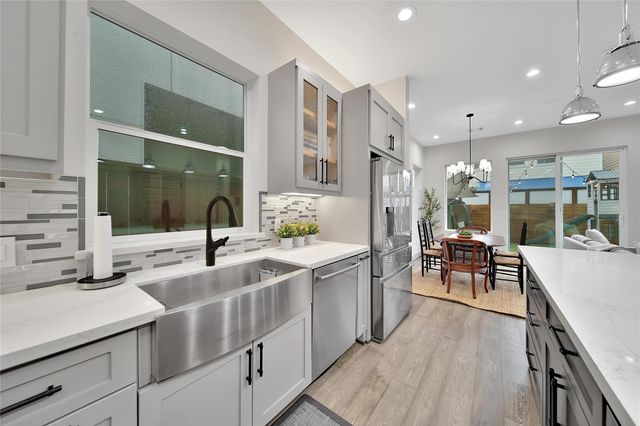 1205 E 28th Street, Houston, TX 77009