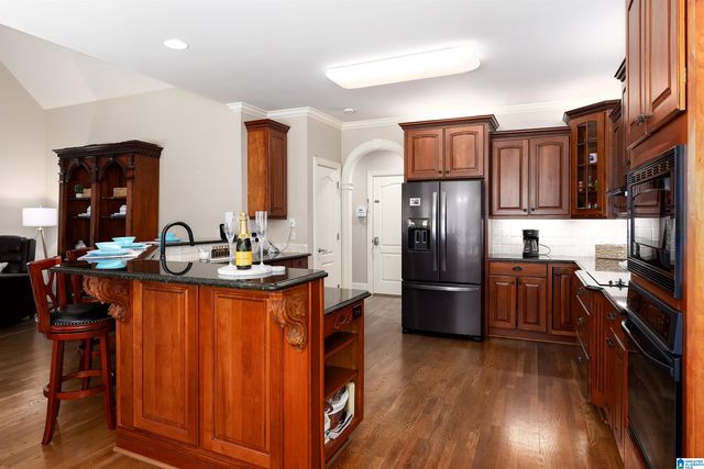 1005 WOODLANDS COVE, Helena, AL 35080
