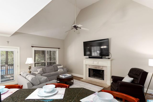 1005 WOODLANDS COVE, Helena, AL 35080