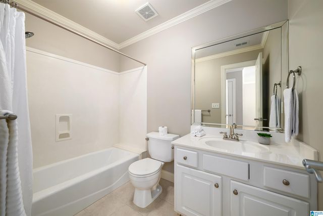 1005 WOODLANDS COVE, Helena, AL 35080
