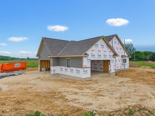 W297N8135 Meadow Bliss DRIVE, Sussex, WI 53089