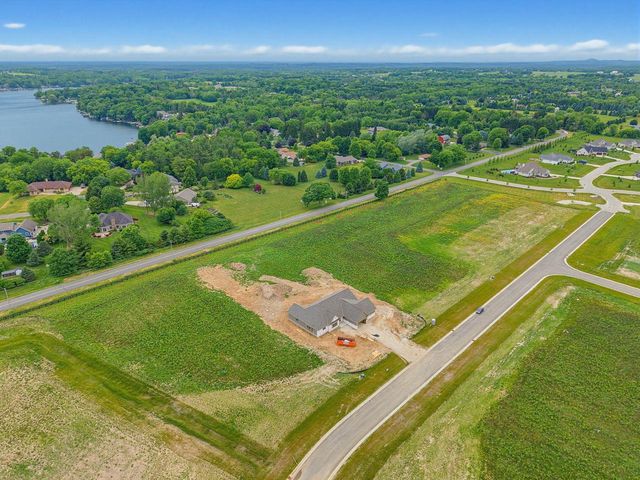 W297N8135 Meadow Bliss DRIVE, Sussex, WI 53089
