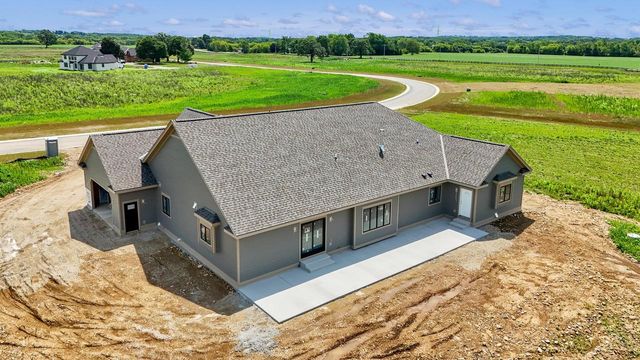 W297N8135 Meadow Bliss DRIVE, Sussex, WI 53089