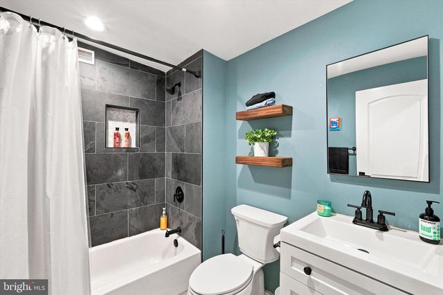 1931 ANNIN ST, Philadelphia, PA 19146