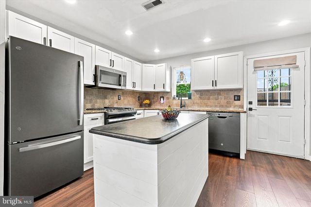 1931 ANNIN ST, Philadelphia, PA 19146