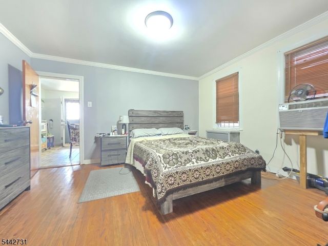 805 4Th Ave, Elizabeth City, NJ 07202