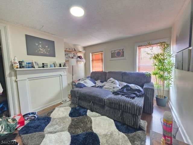 805 4Th Ave, Elizabeth City, NJ 07202