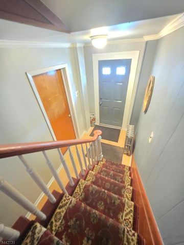 805 4Th Ave, Elizabeth City, NJ 07202