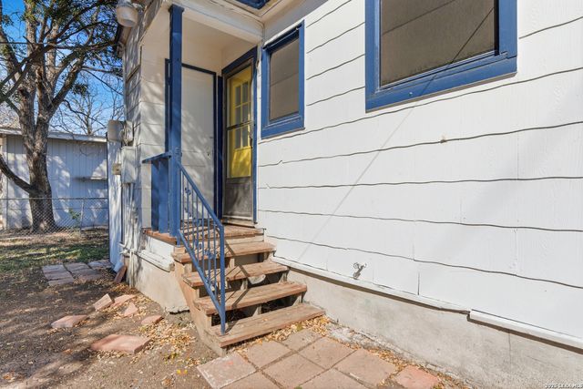 863 Cavalier, San Antonio, TX 78225