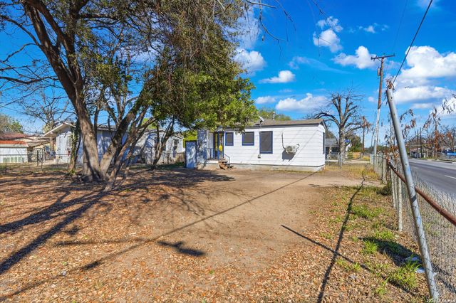 863 Cavalier, San Antonio, TX 78225