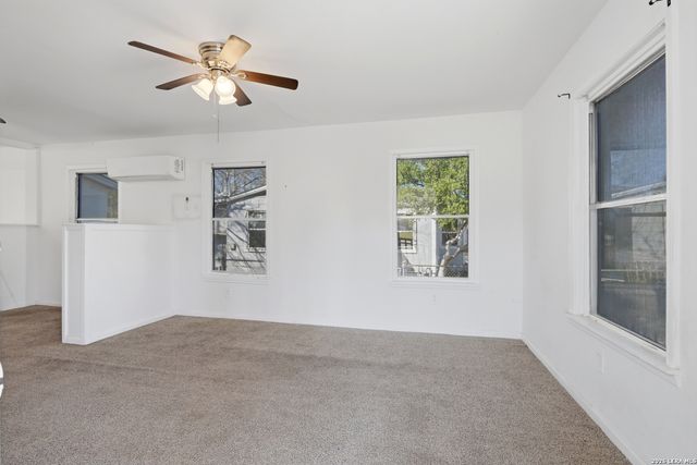 863 Cavalier, San Antonio, TX 78225