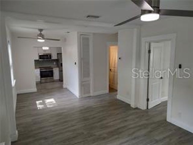 301 MYSTIC LAKE DRIVE N, St Petersburg, FL 33702