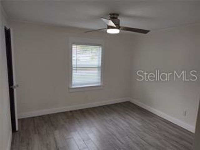 301 MYSTIC LAKE DRIVE N, St Petersburg, FL 33702