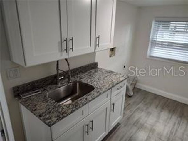 301 MYSTIC LAKE DRIVE N, St Petersburg, FL 33702