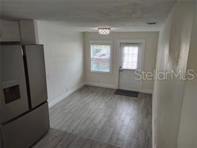 301 MYSTIC LAKE DRIVE N, St Petersburg, FL 33702