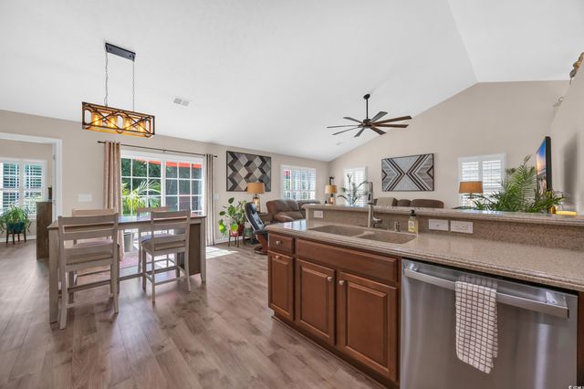 3154 Shorecrest Bay Dr., Murrells Inlet, SC 29576