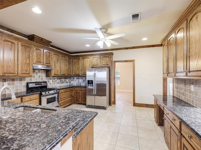8760 County Road 858, Mckinney, TX 75071