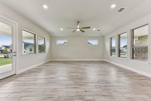 341 Sprinting Peak DR, San Marcos, TX 78666