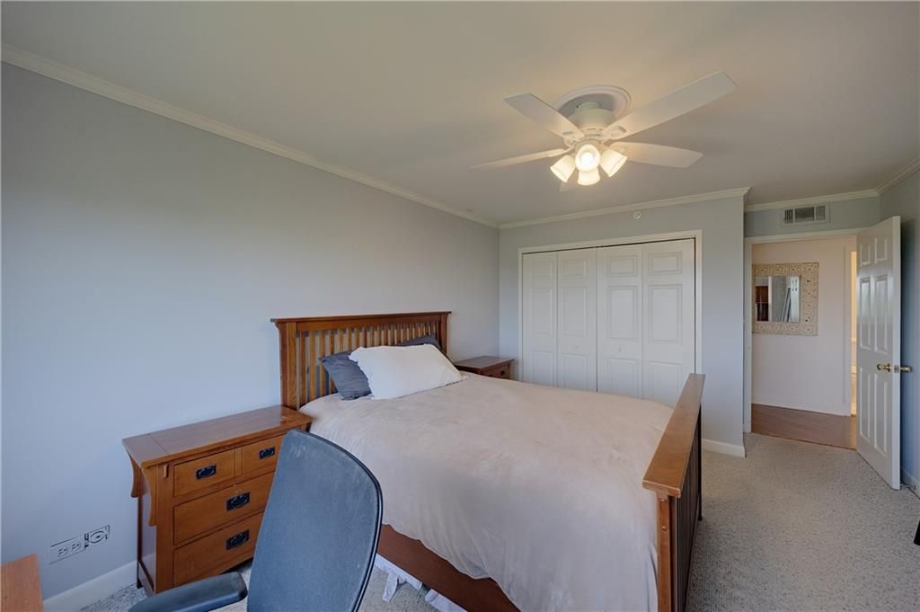 Image 10 of property listing at 1501 Clairmont Road 1732, Decatur, GA 30033
