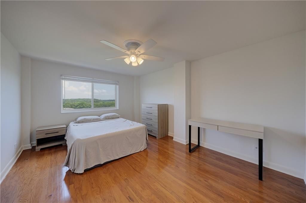 Image 17 of property listing at 1501 Clairmont Road 1732, Decatur, GA 30033