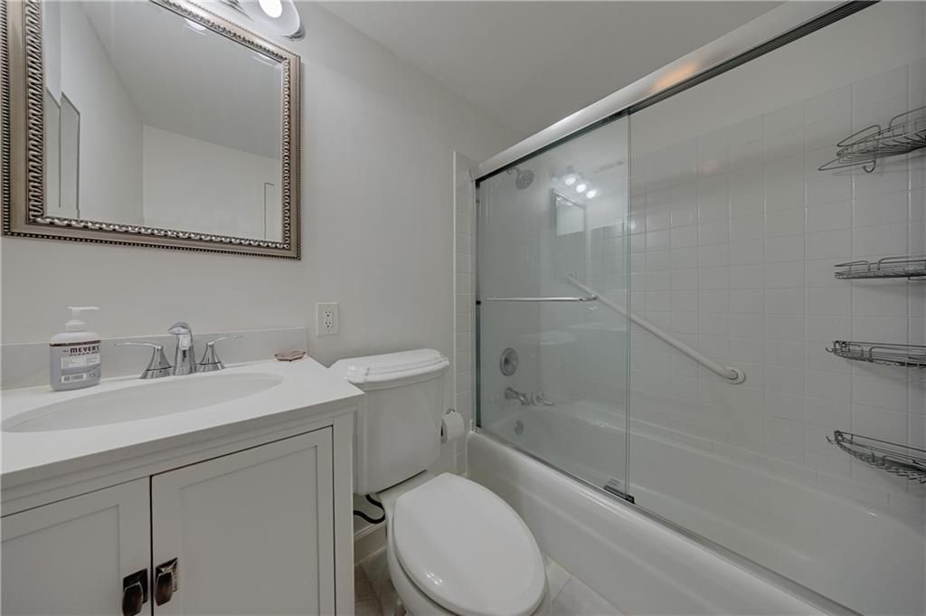 Image 19 of property listing at 1501 Clairmont Road 1732, Decatur, GA 30033