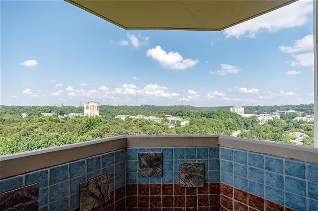 Image 20 of property listing at 1501 Clairmont Road 1732, Decatur, GA 30033