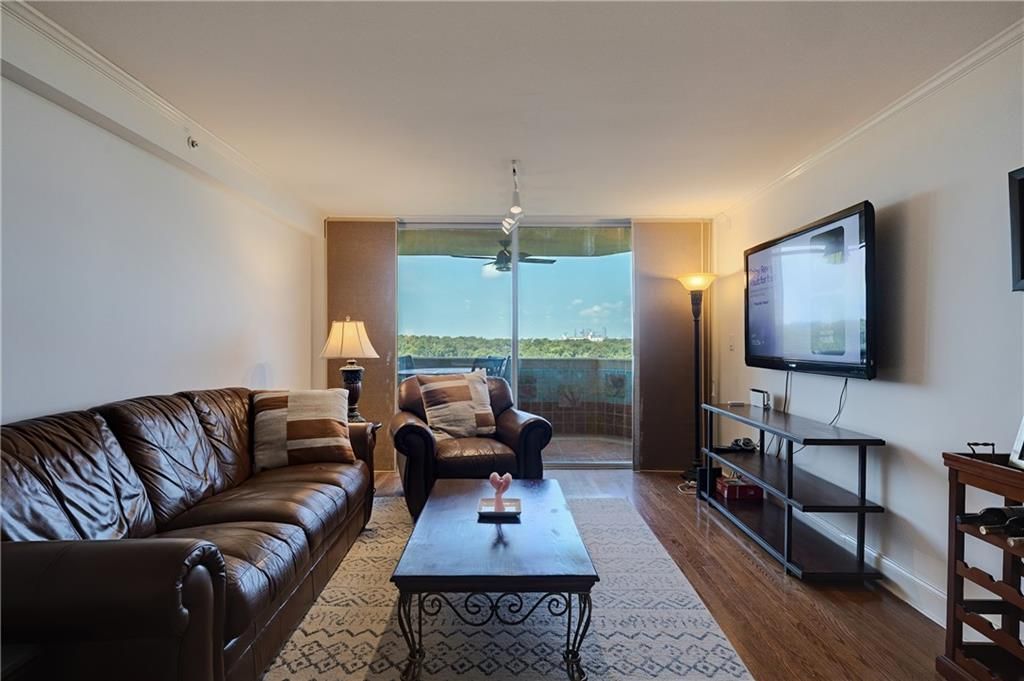 Image 3 of property listing at 1501 Clairmont Road 1732, Decatur, GA 30033