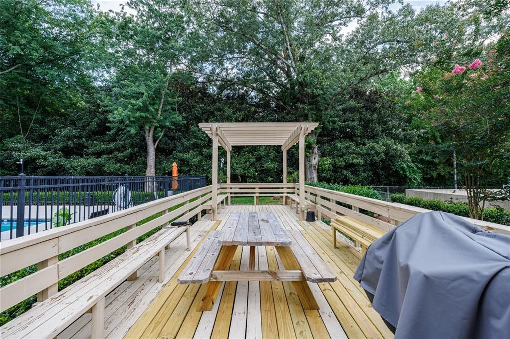 Image 30 of property listing at 1501 Clairmont Road 1732, Decatur, GA 30033