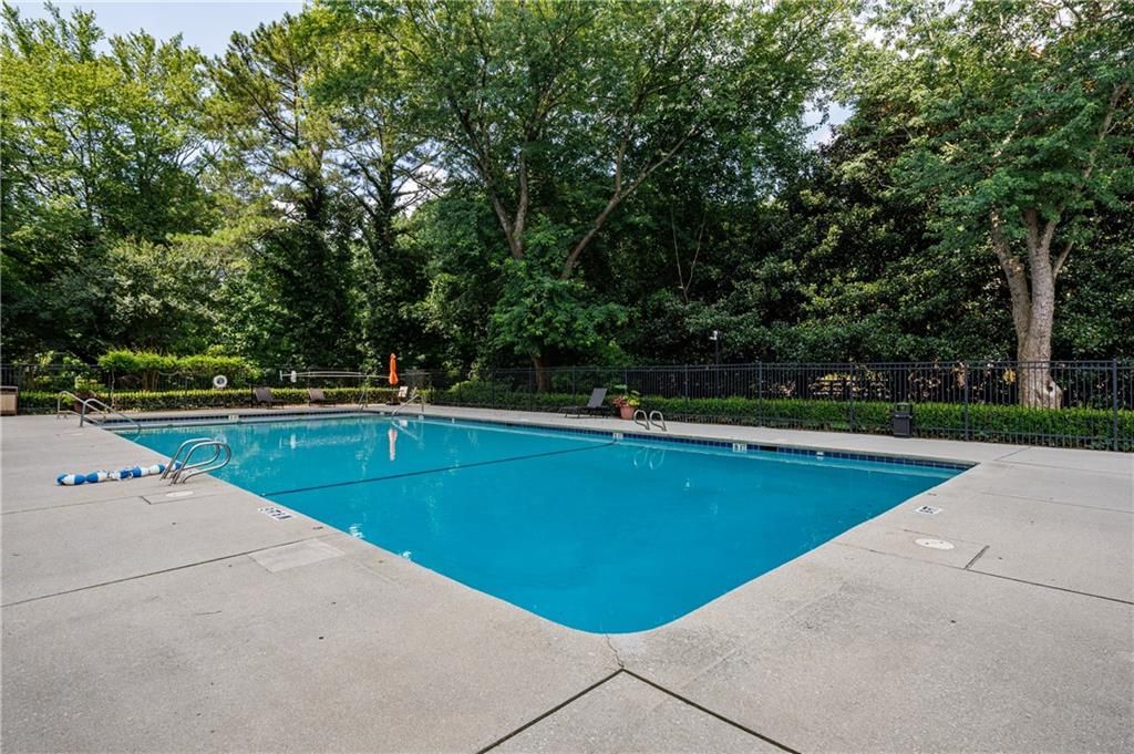Image 32 of property listing at 1501 Clairmont Road 1732, Decatur, GA 30033