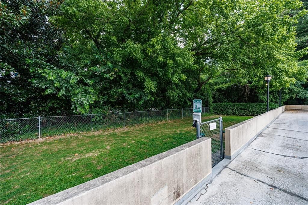 Image 34 of property listing at 1501 Clairmont Road 1732, Decatur, GA 30033