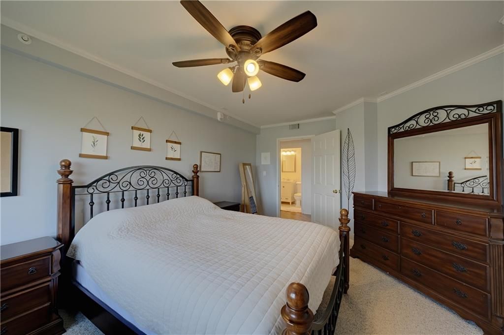 Image 7 of property listing at 1501 Clairmont Road 1732, Decatur, GA 30033