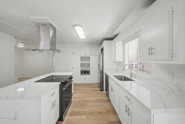 6602 W MISSION Lane, Glendale, AZ 85302