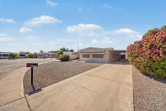 6602 W MISSION Lane, Glendale, AZ 85302