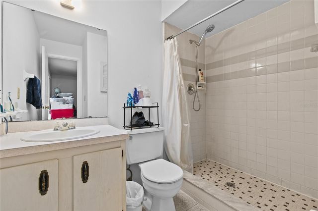 717 LANCEWOOD DRIVE, Winter Springs, FL 32708