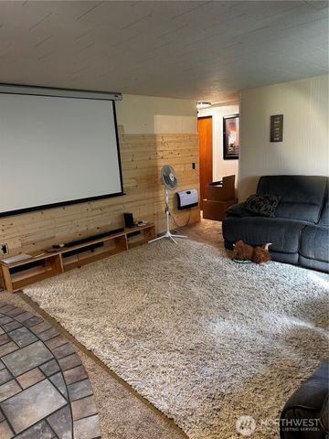 150 Anderson Road, Glenoma, WA 98336