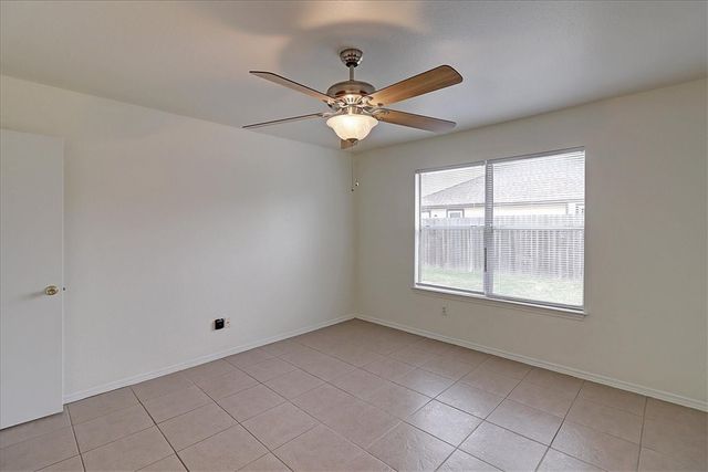 7933 Elk Dr, Corpus Christi, TX 78414