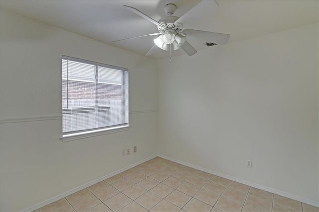 7933 Elk Dr, Corpus Christi, TX 78414