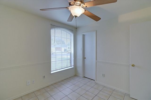 7933 Elk Dr, Corpus Christi, TX 78414