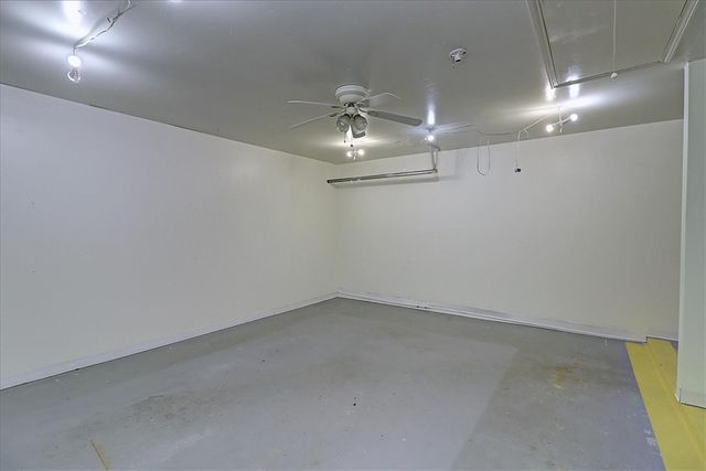 7933 Elk Dr, Corpus Christi, TX 78414