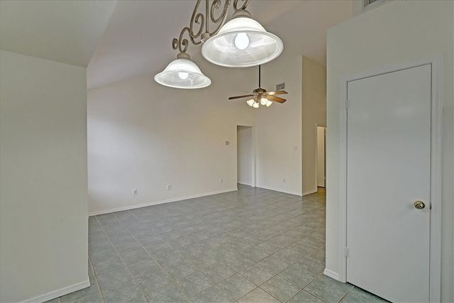 7933 Elk Dr, Corpus Christi, TX 78414