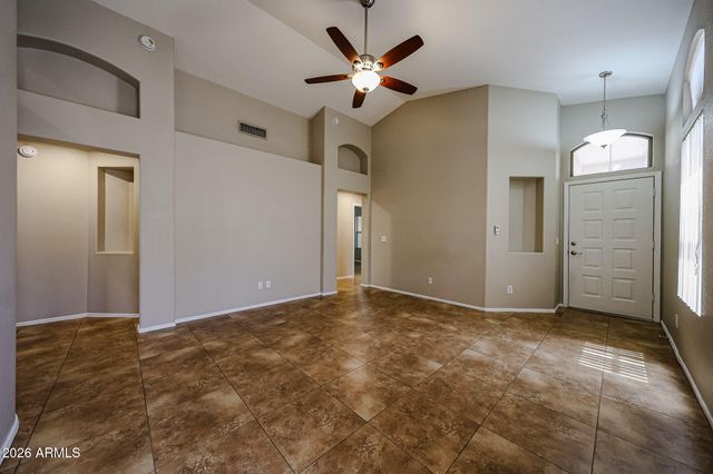 20002 N 14TH Avenue, Phoenix, AZ 85027