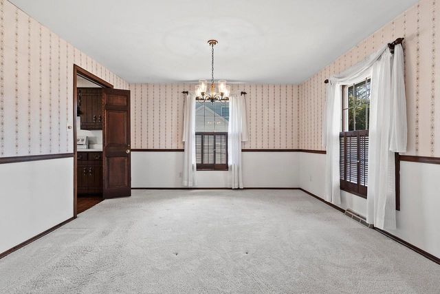 607 RIDGEVIEW COURT, Green Bay, WI 54301