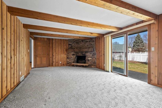607 RIDGEVIEW COURT, Green Bay, WI 54301
