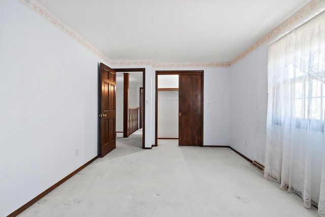 607 RIDGEVIEW COURT, Green Bay, WI 54301