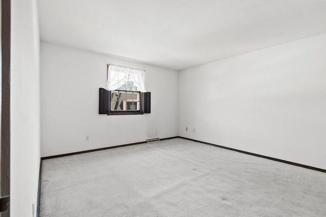 607 RIDGEVIEW COURT, Green Bay, WI 54301