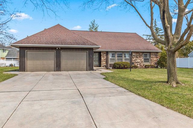 607 RIDGEVIEW COURT, Green Bay, WI 54301
