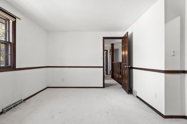 607 RIDGEVIEW COURT, Green Bay, WI 54301